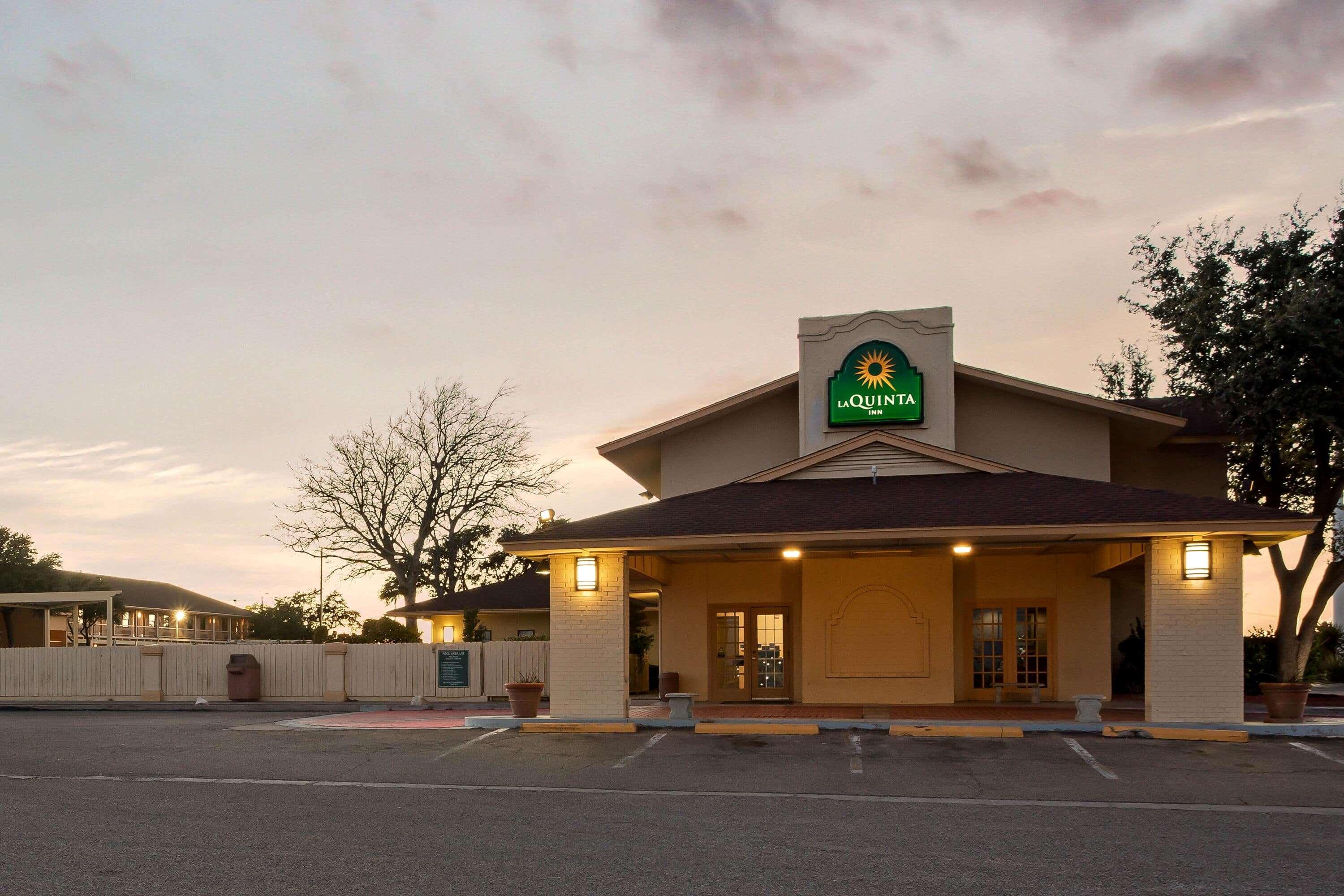 Baymont By Wyndham Fort Stockton Kültér fotó